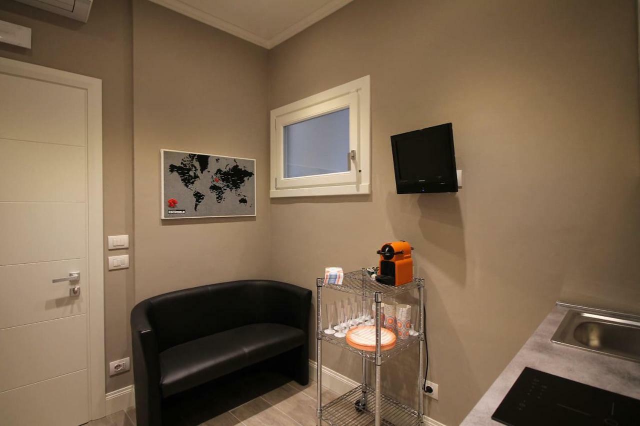 Bell Tower Studio Apartment Florencia Exterior foto