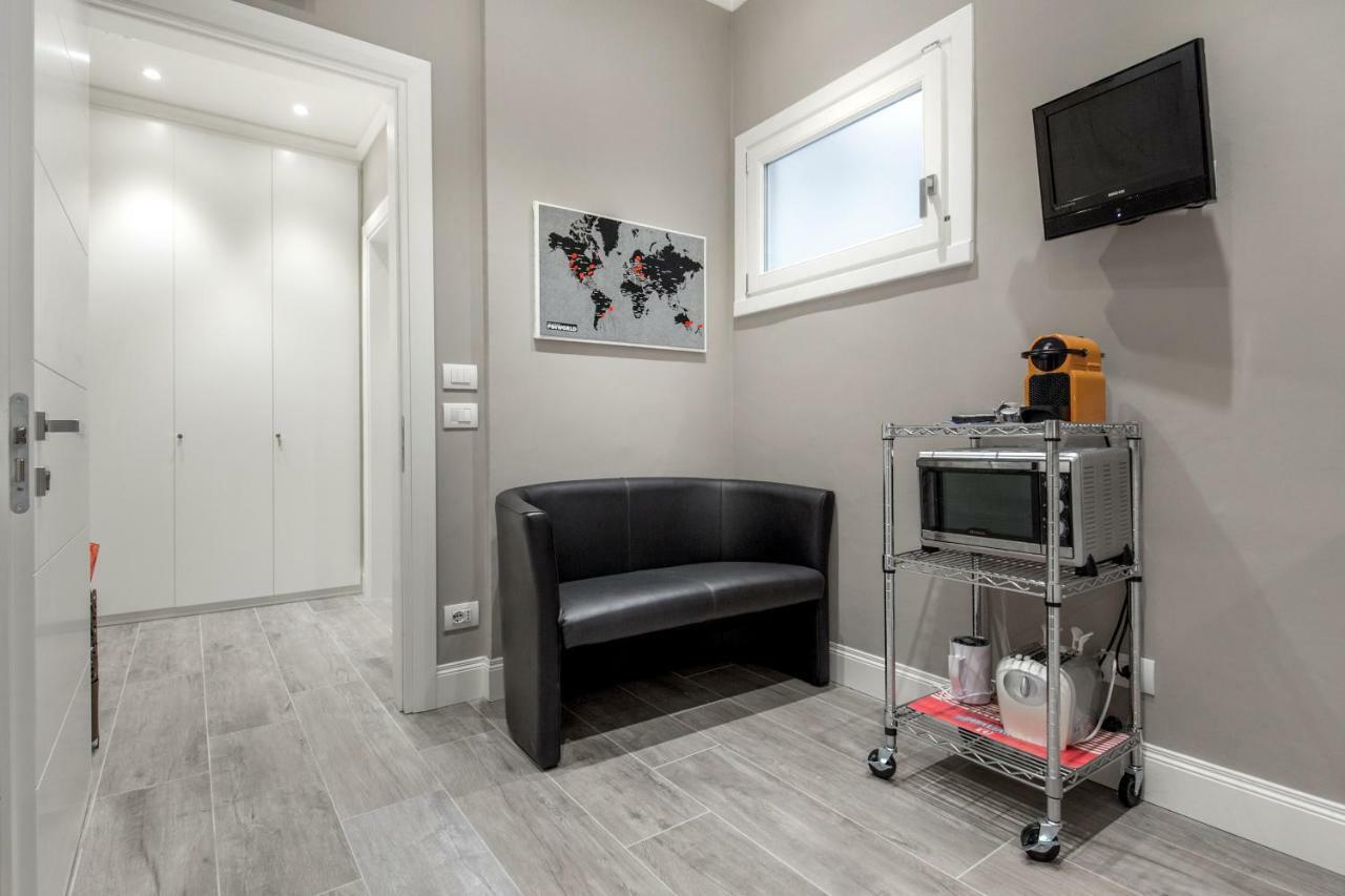 Bell Tower Studio Apartment Florencia Exterior foto